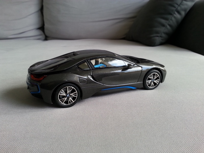 BMW i8 1/24 Revell 20160129