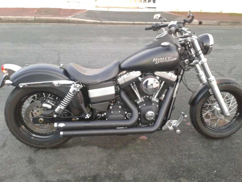 DYNA STREET BOB combien sommes nous sur Passion-Harley - Page 11 2014-010