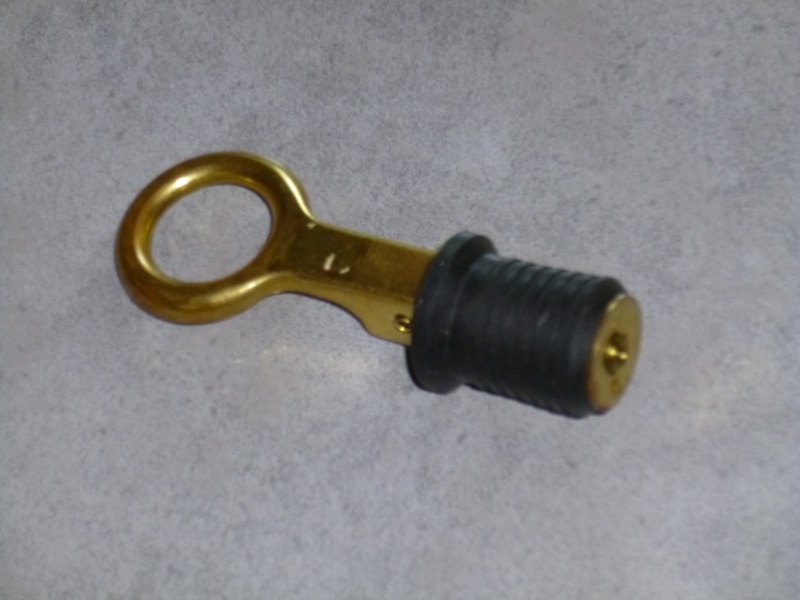 Outil sécurisé pour extraire puit de bougies Cle_po10