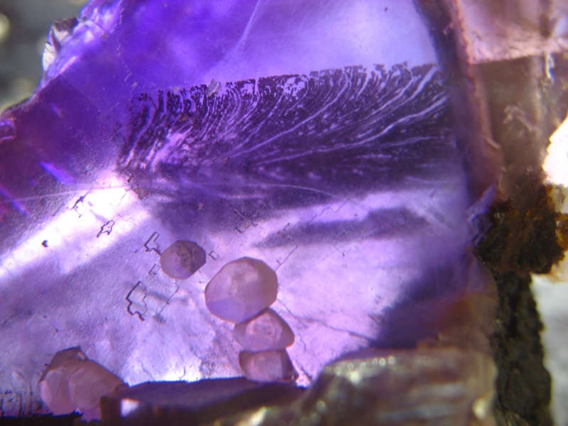 fluorite + calcite (flottant ) Cave in rock 01211