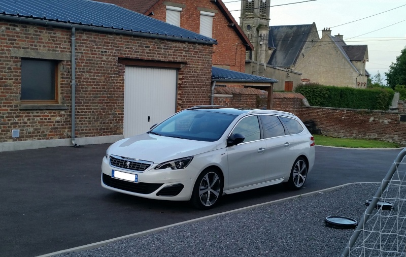 Présentation et Photos de votre Voiture "Peugeot" 30810