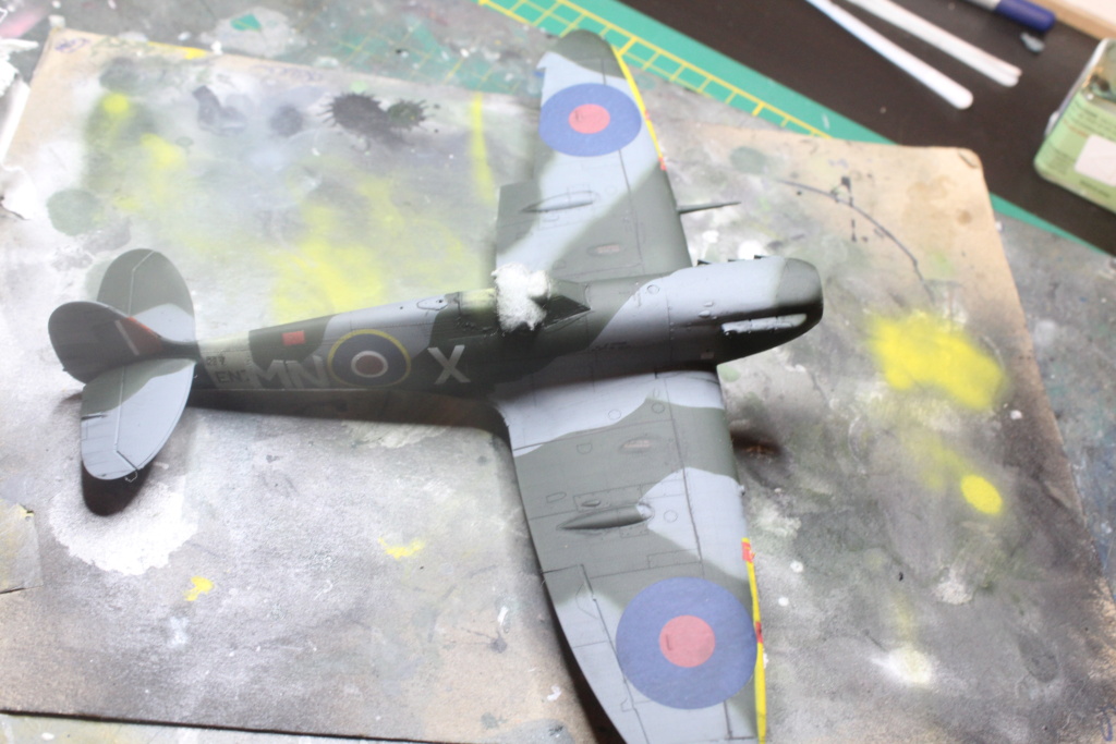 *1/48e     Spitfire MkV B Late       Eduard  - Page 5 Img_0076