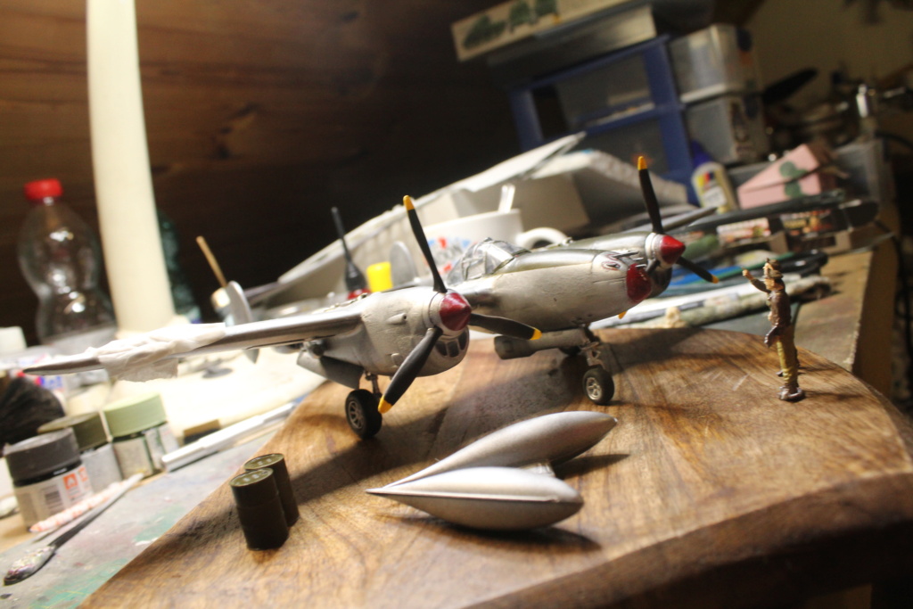  1/48     P-38 Arkansas express     Minicraft - Page 13 Img_5974