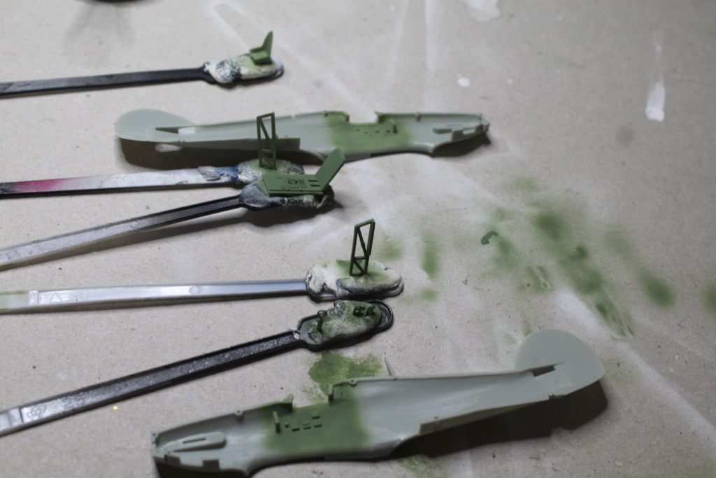 1/72 Hurricane MH II C Academy Img_6266