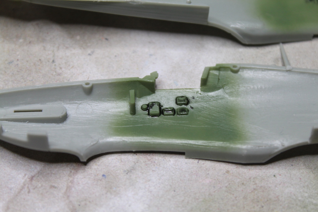 1/72 Hurricane MH II C Academy Img_6268