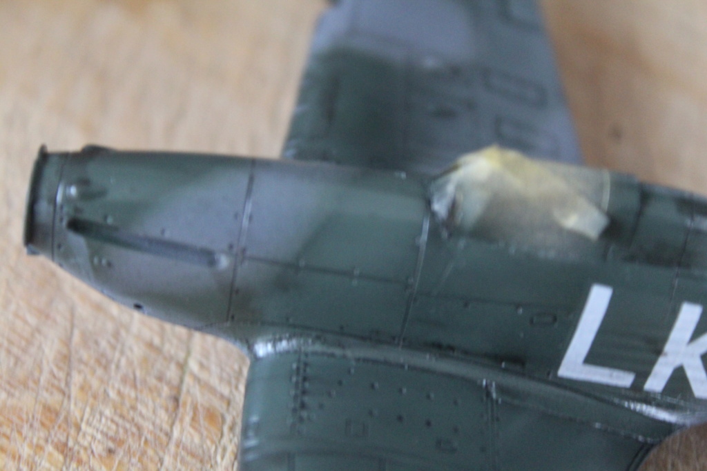 [Academy] 1/72 - Hawker Hurricane MK IIC   - Page 4 Img_7621