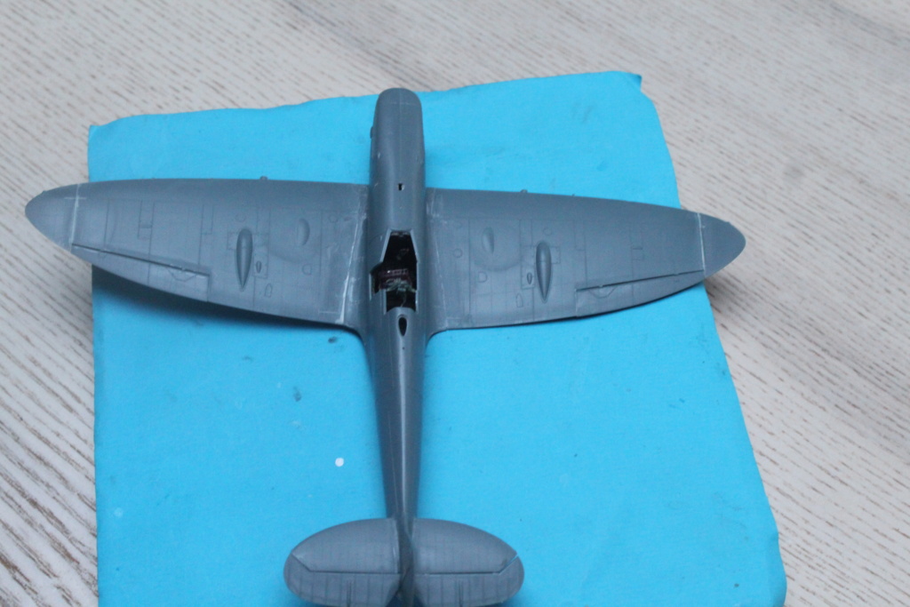 *1/48e     Spitfire MkV B Late       Eduard  - Page 3 Img_9832
