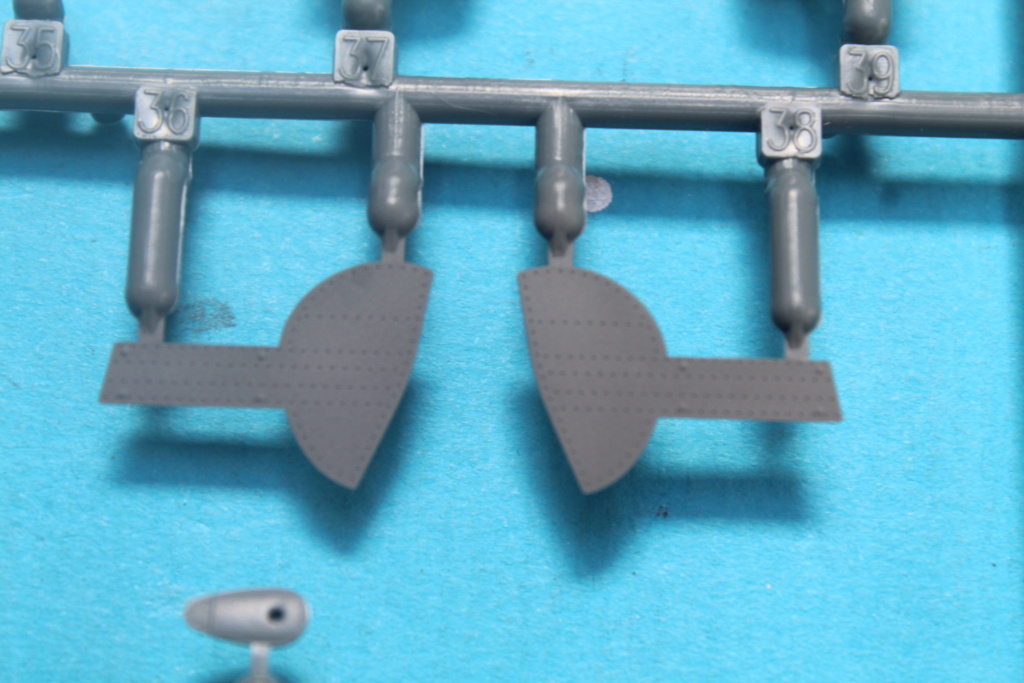 *1/48e Spitfire MkV B Late Eduard - Page 4 Img_9836