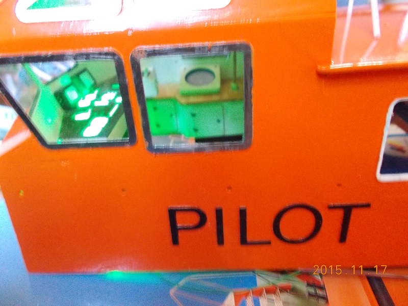 Bateau Pilote Kit Aero-Naut au 1/25  - Page 3 Dscn0121