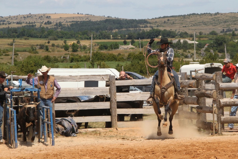 Du Causse noir et des cowboys . Mess_211