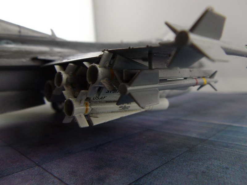 F-16 C FIGHTING FALCON 1/48 - Page 3 1410