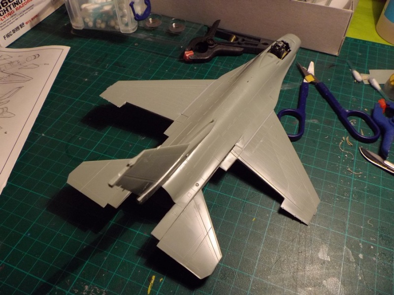 F-16 C FIGHTING FALCON 1/48 - Page 2 523