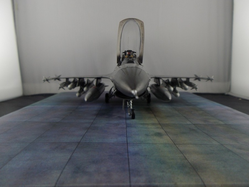 F-16 C FIGHTING FALCON 1/48 - Page 3 915