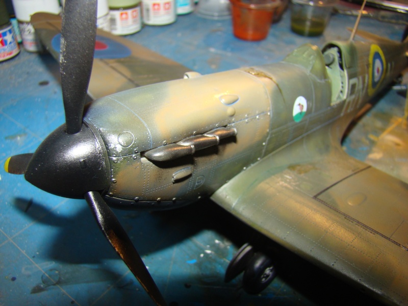Spitfire Mk. IIa Revell 1/32 [Loic]  - Page 7 Dsc01641