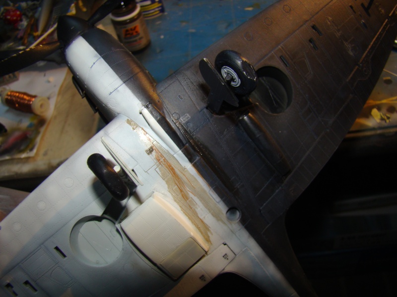 Spitfire Mk. IIa Revell 1/32 [Loic]  - Page 7 Dsc01643