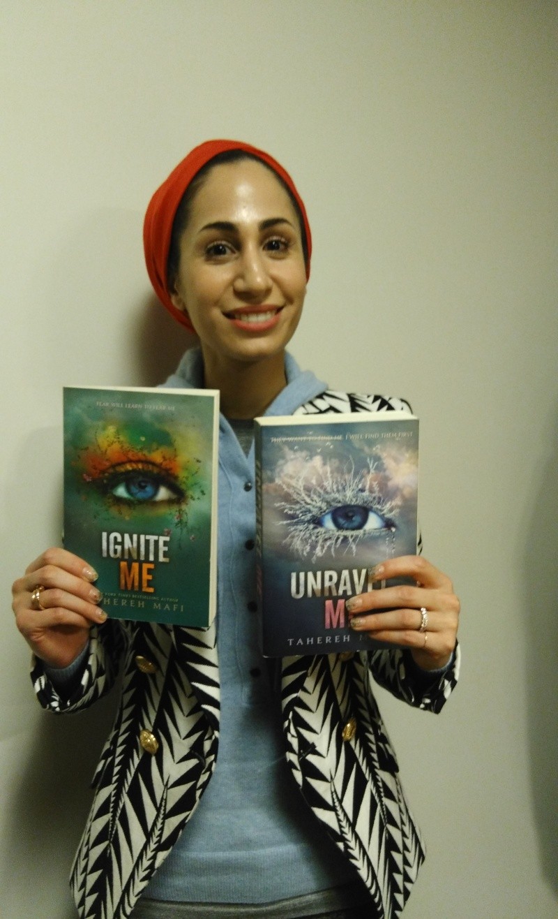 Discussion avec Tahereh Mafi et Ransom Riggs – le 10 novembre 2015 – Neuilly sur Seine Img_2012