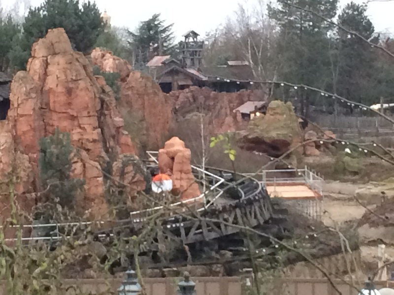 Big Thunder Mountain - Réhabilitation [Frontierland - 2015-2016] - Page 14 Img_0710