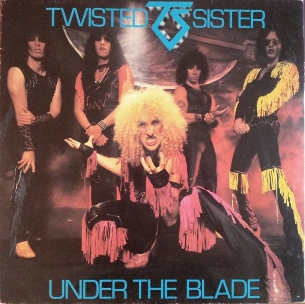 Twisted Sister - 1982 - Under the blade 135
