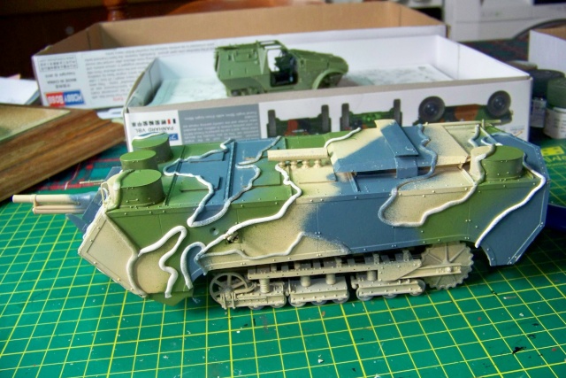 1/35 St Chamond Hobby Boss 100_0186