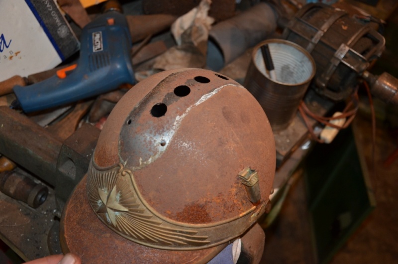 RESTAURATION COMPLETE D'UN CASQUE A CRINIERE 001512