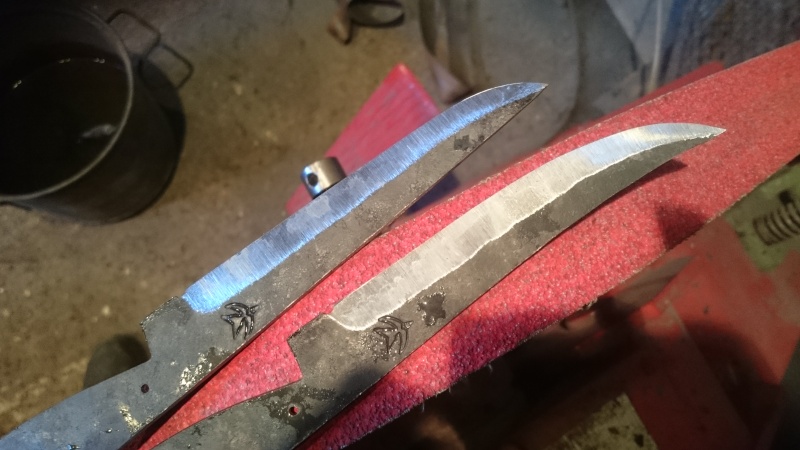 fabrication de deux couteaux à désosser  Dsc_0122