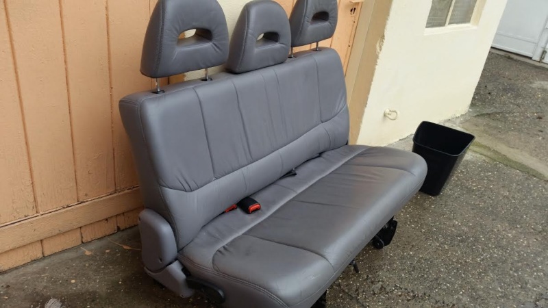 donne banquette arriere s3 F09c6d10