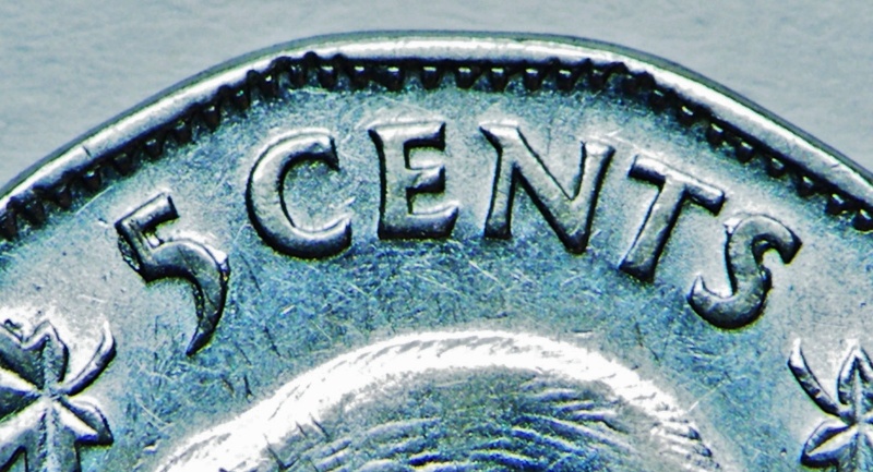 1954 - Éclats de Coin # 1 sur le 5 de Cents (Die Chip) Dscf3510