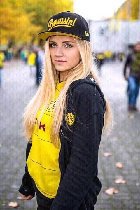 FOTO: BVB Navijacice (BVB Girls) 12314110