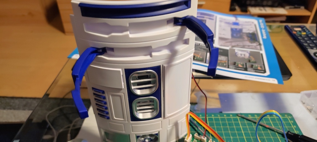 R2D2 von DeAgostini - Seite 2 Img_2089