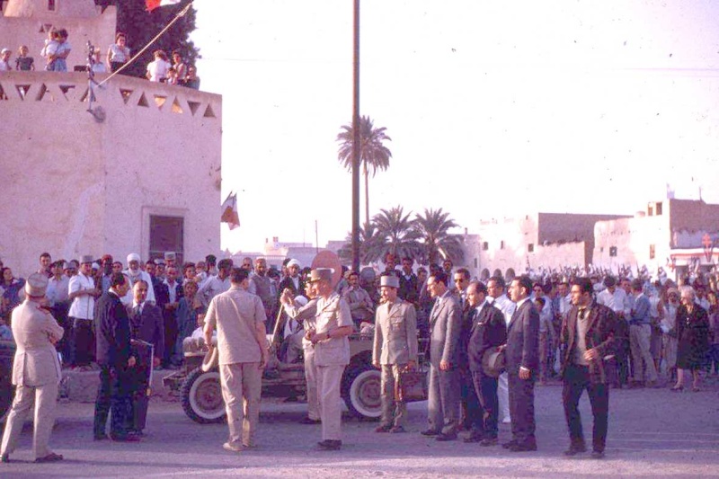 VISITEURS DE MARQUE EN ALGERIE   suite et fin Malrau10