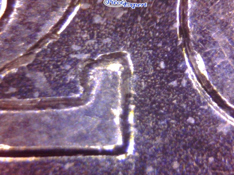 2012 - Éclat de Coin, "2" Carré (Die Chip, Square "2") Cpe_im23