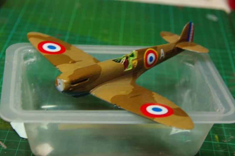 GB Airfix Spitfire Mk.IXc TGC I/7 Dijon septembre 44 - Page 2 Pose_d11