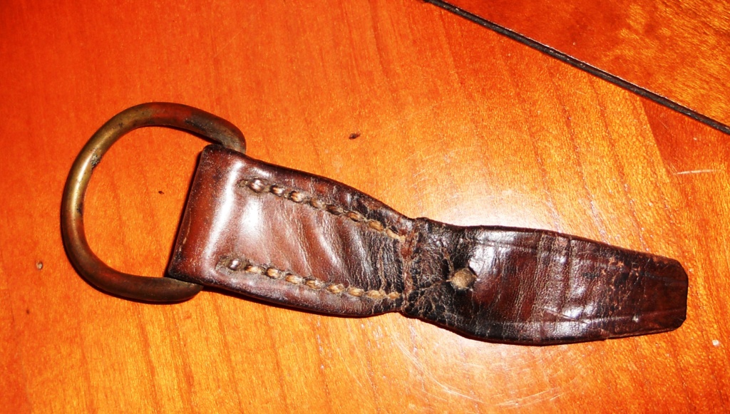 Etude d'une selle d'officier de cavalerie légère  Dscn1616