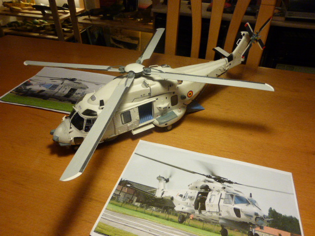 NH90 echelle 1/32 en bois et carton 2015-147