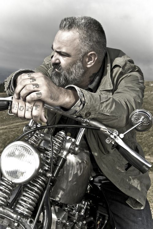 Biker et fier de l'être - Page 5 Bker110