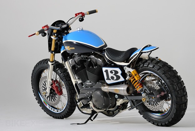 Le scrambler Sportster Custom XLST3 Harley18