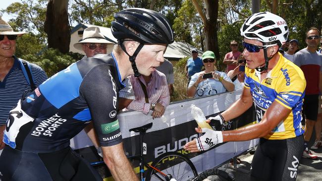 Discussione accesa fra Pat Shaw e Peter Kennaugh all'Herald Sun Tour (2.1)