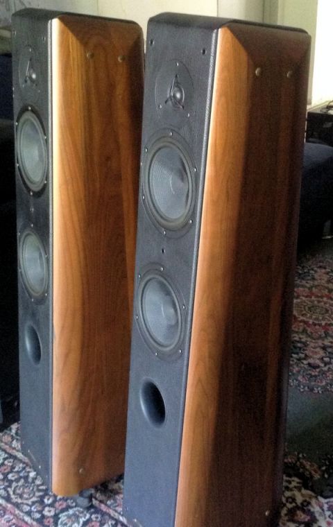 Sonus Faber Grand Piano Home (Walnut)[SOLD] and Solo Home centre-channel speaker [Used][Available] Sf1a11