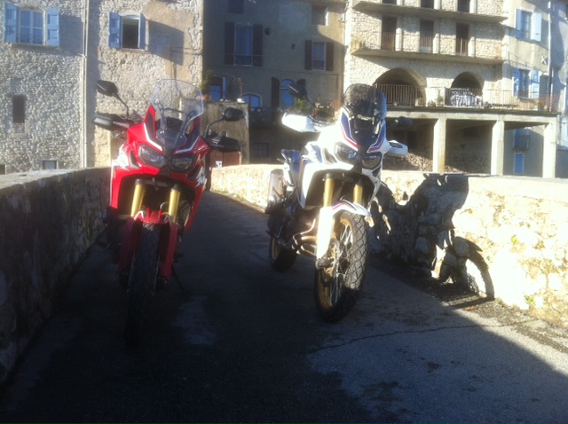 Nouveau trail HONDA : True Adventure... vraie adventure ? - Page 9 Photo_27