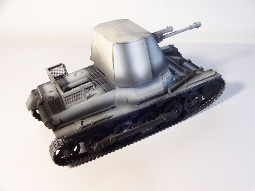  Panzerjäger I avec PAK 47mm [ Italeri 1/35ème] (Peinture terminée). Dsc01311