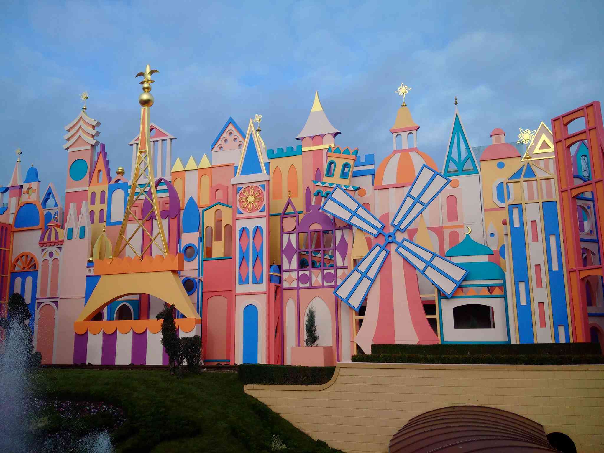 "it's a small world" - Réhabilitation [Fantasyland - 2015] - Page 27 12366110