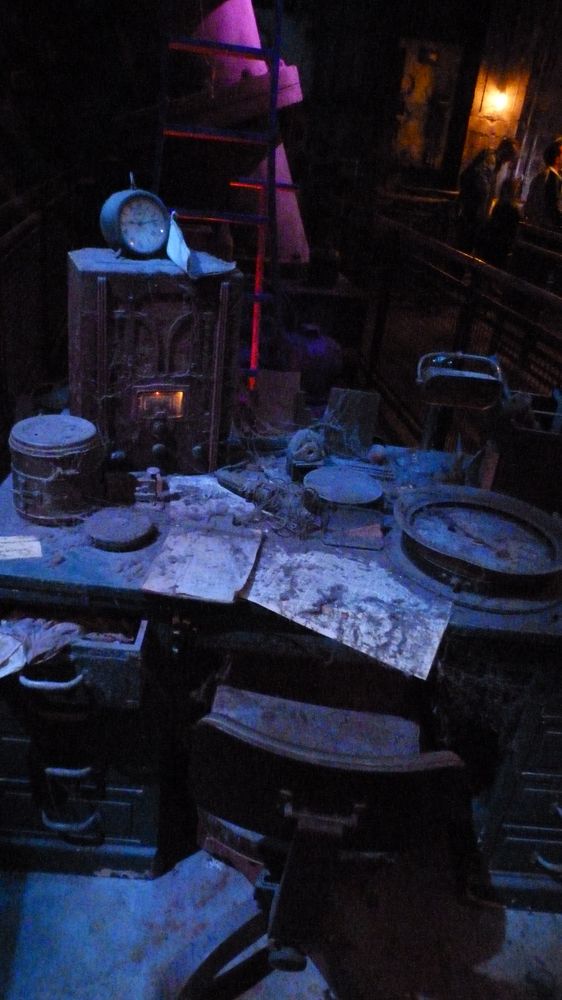 [Walt Disney Studios - Production Courtyard] The Twilight Zone – Tower of Terror P1100512