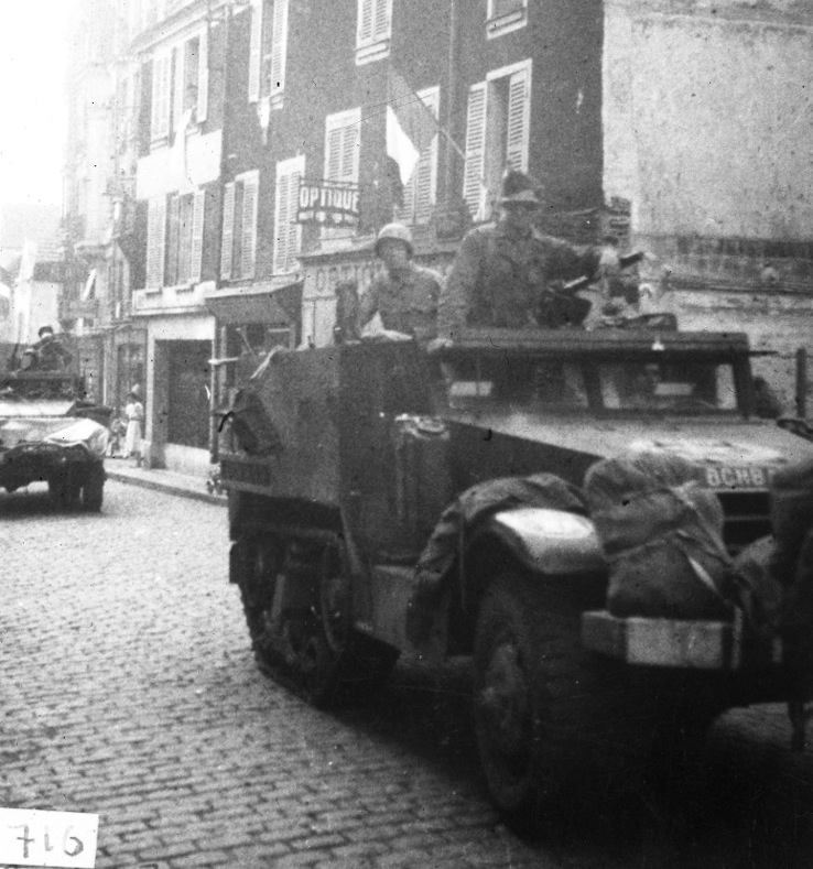 Recherche photos Half-Track "ROCHEFORT" 3 Esc du 12 Cuir Rochef10