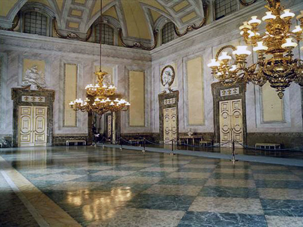 Marie-Caroline à Naples : le Palais Royal de Caserte - Page 2 11636-10
