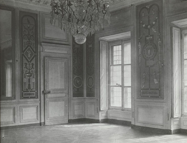 Hameau du Petit Trianon : Restauration de la maison de la Reine  - Page 5 785px-11