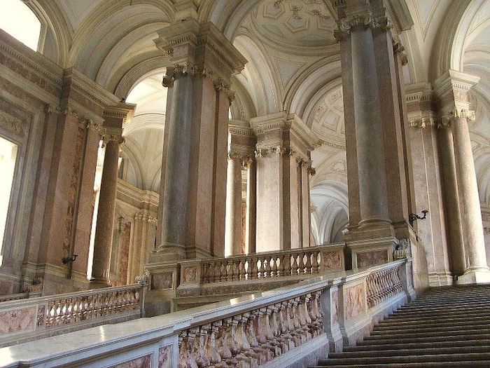 caserte - Le Palais Royal de Caserte (Reggia di Caserta), près de Naples 800px-22