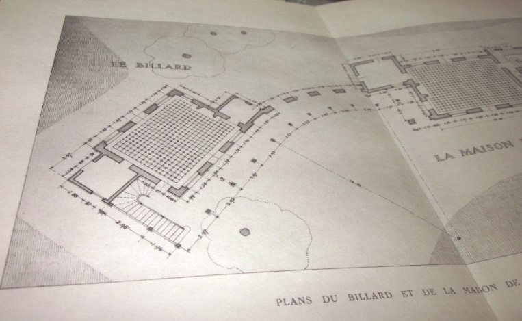 Hameau du Petit Trianon : Restauration de la maison de la Reine  - Page 5 Billar10