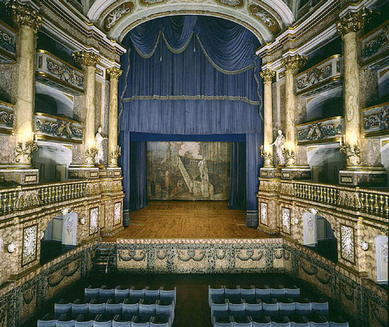 Le Palais Royal de Caserte (Reggia di Caserta), près de Naples Cam-ce10