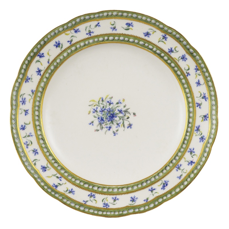 barbeaux - Service en porcelaine de Sèvres "à décor de perles et de barbeaux" de Marie-Antoinette Pf700310