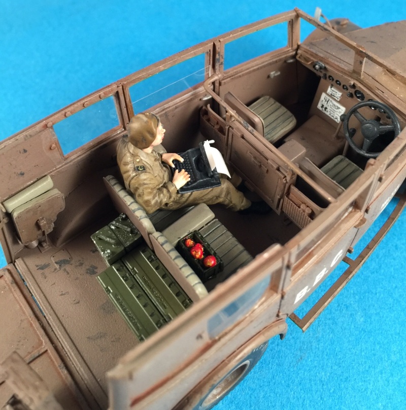 La BBC en action - "Humber staff car" Accurate Armour + figurines Bronco et scratch - 1/35 Image19